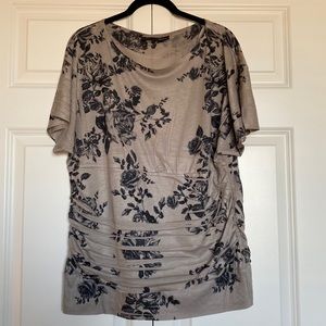 Maurices Size XL Flowered Ruched Short Sleeve Shirt